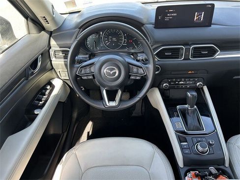 Used 2022 MAZDA CX-5 AWD 2.5 S w/ Premium Package image 3