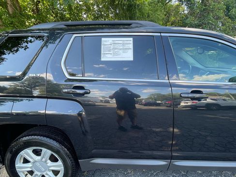 Used 2014 GMC Terrain SLT w/ Safety Package AWD/4WD image 10