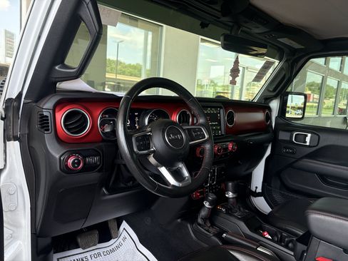 Used 2020 Jeep Gladiator Rubicon AWD/4WD image 13
