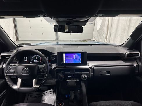 Used 2025 Toyota 4Runner SR5 image 41