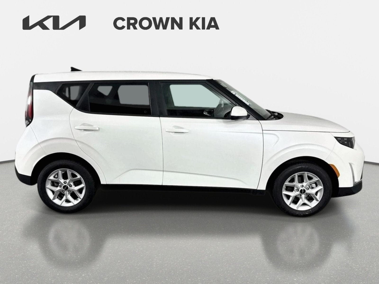 Certified 2025 Kia Soul LX w/ LX Technology Package FWD image 4