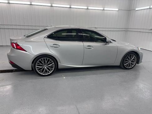 Used 2014 Lexus IS 250 RWD image 7