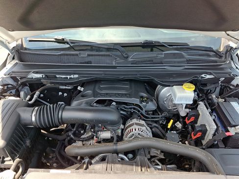 Used 2021 RAM 1500 Laramie AWD/4WD image 30