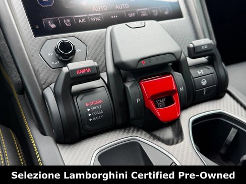 Used 2023 Lamborghini Urus Performante AWD/4WD image 35