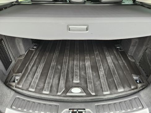 Certified 2025 Land Rover Discovery Sport S AWD/4WD image 37
