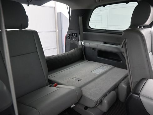 Used 2017 Toyota Sequoia Platinum AWD/4WD image 15