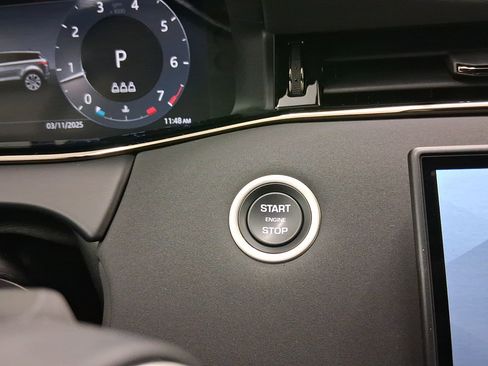 Used 2025 Land Rover Range Rover Evoque S image 22