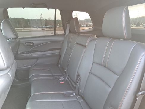 Used 2023 Honda Passport TrailSport image 14