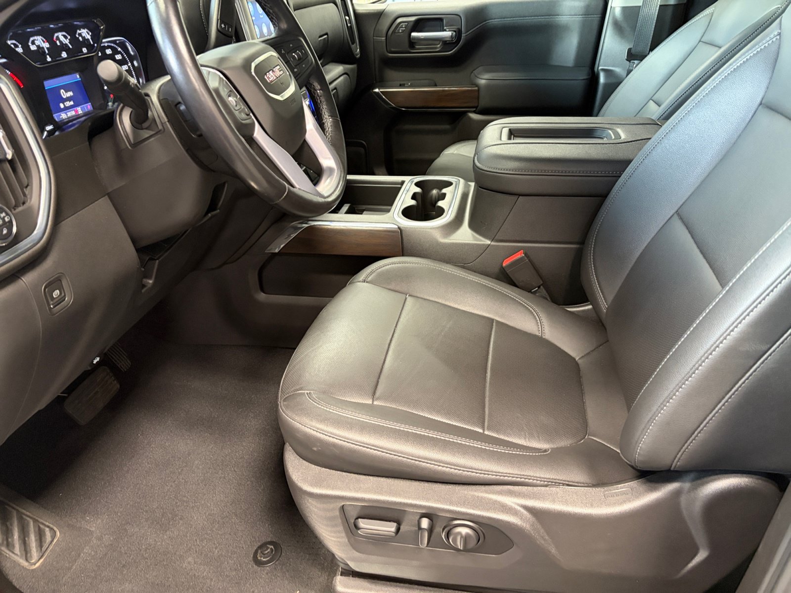 Used 2021 GMC Sierra 1500 SLT w/ SLT Premium Package AWD/4WD image 14