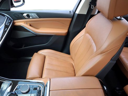 Used 2019 BMW X7 xDrive40i w/ Premium Package image 19