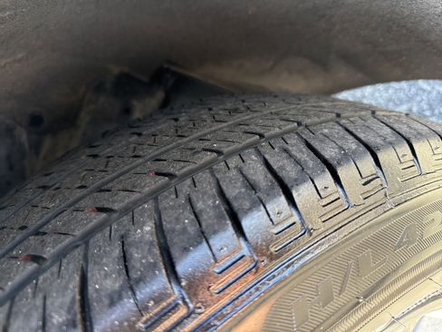 Certified 2025 Honda CR-V EX image 12