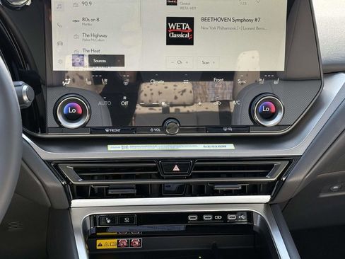 Used 2026 Lexus TX 350 AWD w/ Technology Package image 14