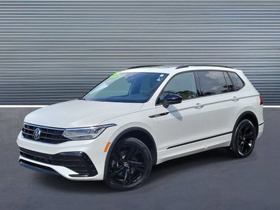 Used 2024 Volkswagen Tiguan SE R-Line