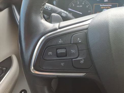 Used 2021 Buick Envision Essence w/ Technology Package I image 38