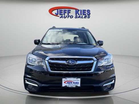 Used 2018 Subaru Forester 2.5i Premium image 3