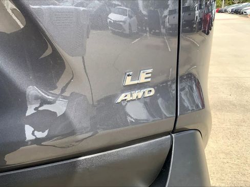 Used 2024 Toyota RAV4 LE image 10