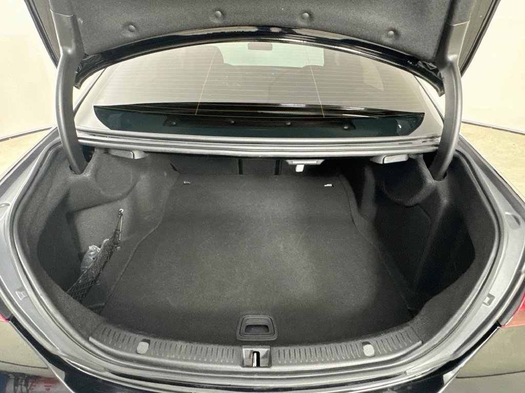 Used 2022 Mercedes-Benz E 350 Sedan image 32