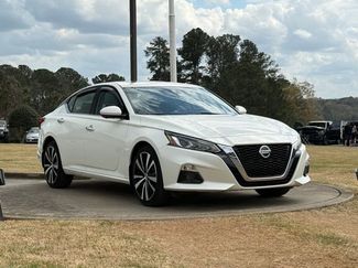 Used 2020 Nissan Altima 2.5 Platinum video 1