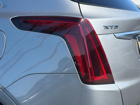 Used 2024 Cadillac XT5 Premium Luxury w/ LPO, Floor Liner Package FWD image 15