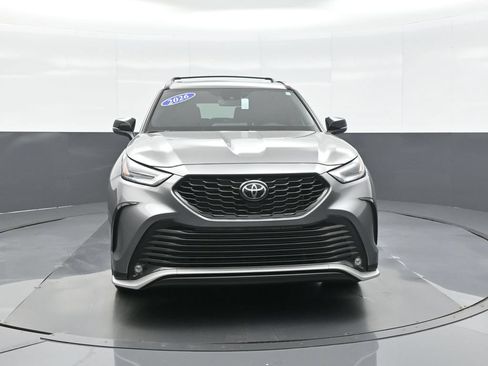 Certified 2026 Toyota Highlander XSE AWD/4WD image 4