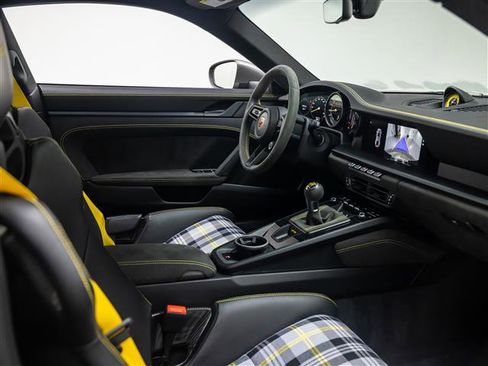 Used 2022 Porsche 911 GT3 RWD image 33