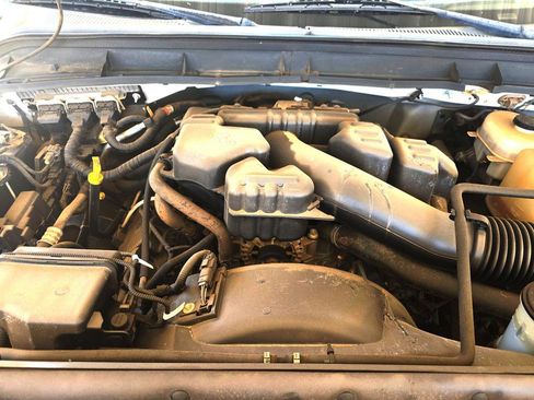 Used 2015 Ford F350 XL w/ Trailer Tow Package image 26