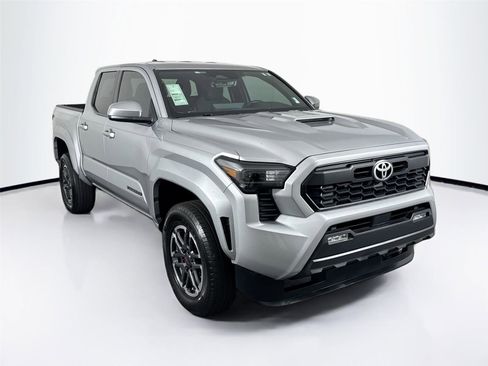 Certified 2024 Toyota Tacoma TRD Sport image 8