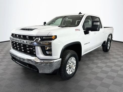 Used 2023 Chevrolet Silverado 2500 LT AWD/4WD image 3
