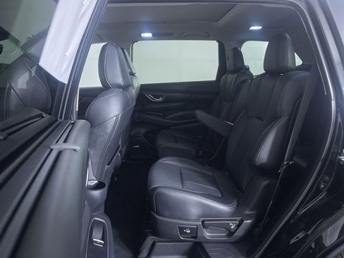 Used 2023 Subaru Ascent Limited w/ Technology Package image 23