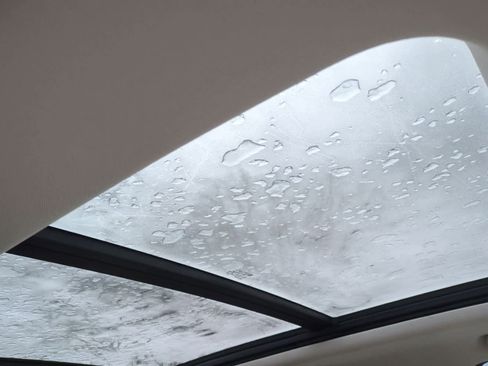 Used 2021 GMC Yukon XL Denali w/ Denali Premium Package image 23