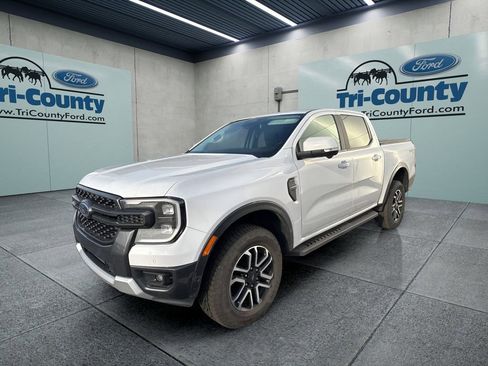 Used 2024 Ford Ranger Lariat w/ Trailer Tow Package image 3