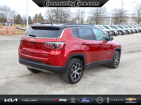 Used 2024 Jeep Compass Limited w/ Sun and Sound Group image 7