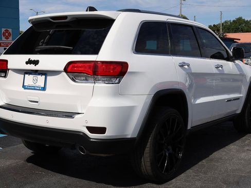 Used 2021 Jeep Grand Cherokee Limited w/ Sun & Sound Group AWD/4WD image 4