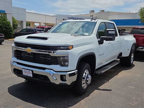 New 2026 Chevrolet Silverado 3500 LT w/ Safety Package AWD/4WD image 1