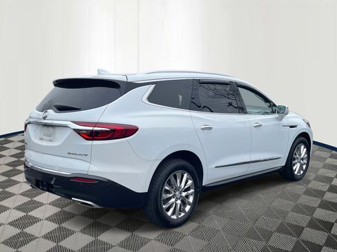 Used 2019 Buick Enclave Premium w/ LPO, Luxury Package image 5