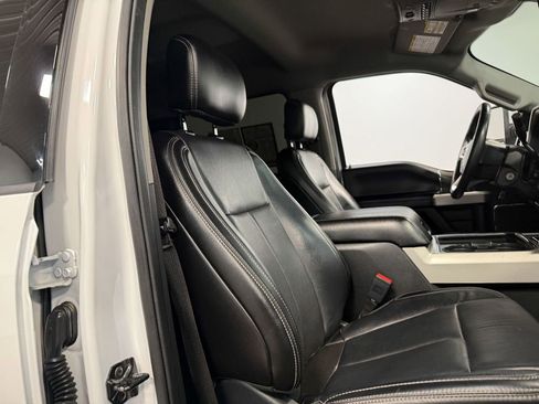 Used 2020 Ford F250 Lariat w/ FX4 Off-Road Package image 65