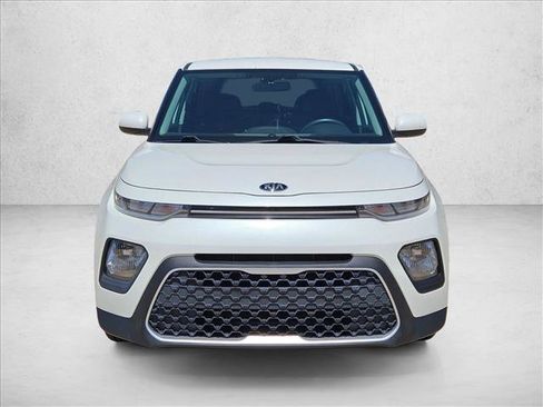 Used 2020 Kia Soul LX FWD image 2