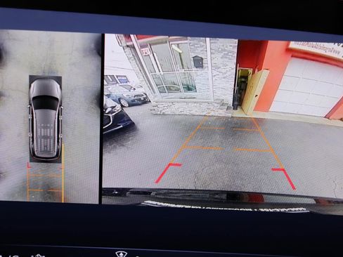 Used 2025 Buick Enclave Preferred image 36