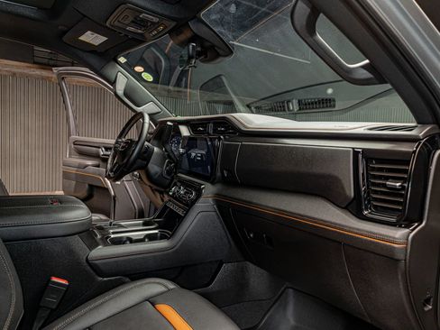 Used 2026 GMC Sierra 2500 AT4 w/ AT4 Premium Plus Package AWD/4WD image 19