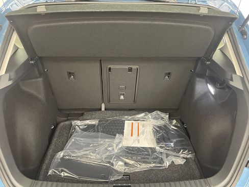 New 2025 Volkswagen Taos S image 31