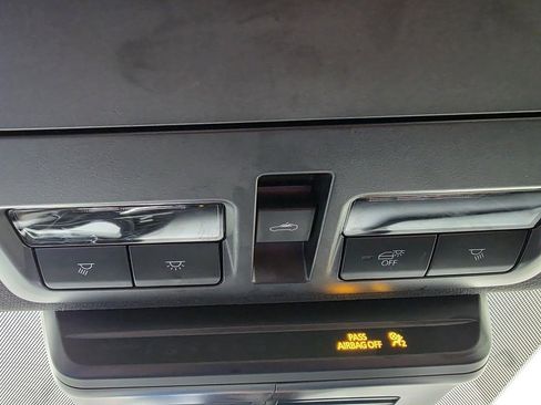 Used 2024 MAZDA MAZDA3 Hatchback w/Premium Plus Pkg image 23