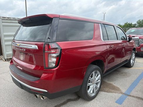 Used 2024 Chevrolet Suburban High Country w/ Premium Package AWD/4WD image 6