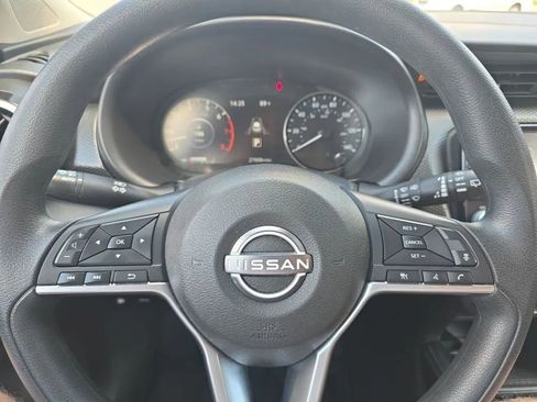 Used 2024 Nissan Kicks SV image 17