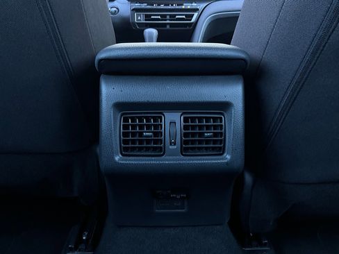 Used 2025 Toyota Camry LE image 12