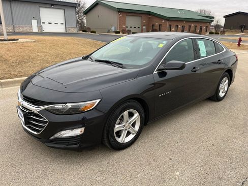 Certified 2022 Chevrolet Malibu LT FWD image 1