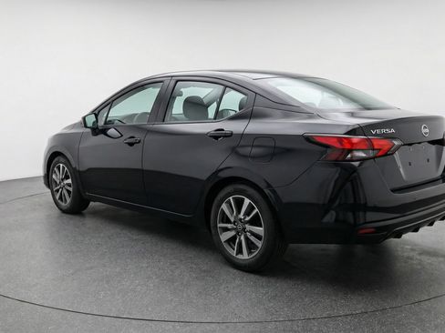 Used 2025 Nissan Versa SV image 6