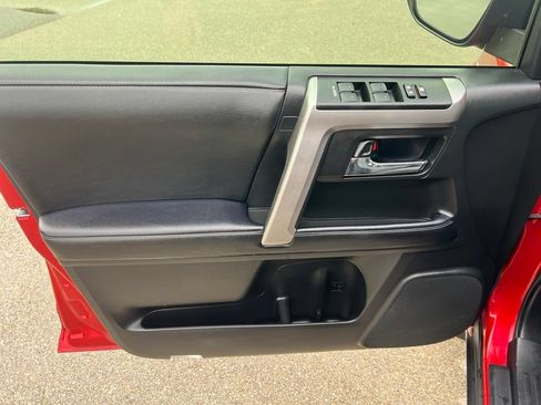 Used 2022 Toyota 4Runner SR5 RWD image 29
