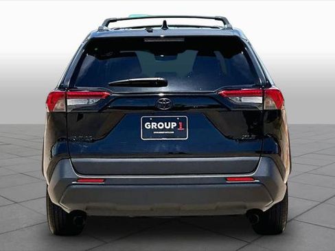 Certified 2025 Toyota RAV4 XLE w/ Convenience Package FWD image 5