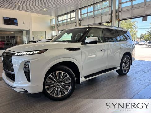 Certified 2026 INFINITI QX80 Luxe AWD/4WD image 1