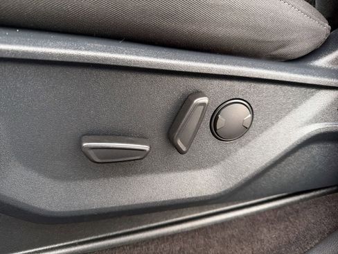 Used 2023 Ford F150 XLT w/ Equipment Group 302A High image 18